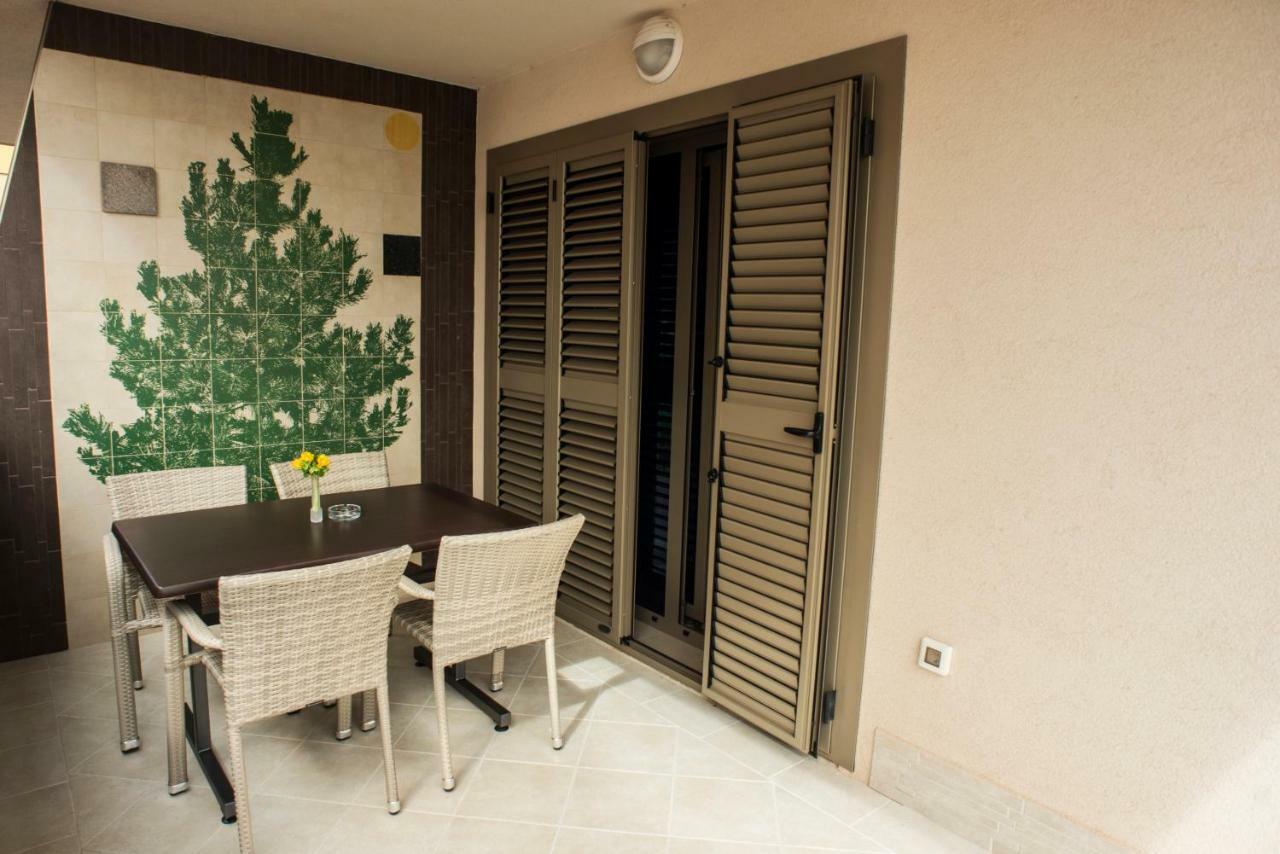 Apartments Svijet Mora 2 ปอฟเลียนา ภายนอก รูปภาพ