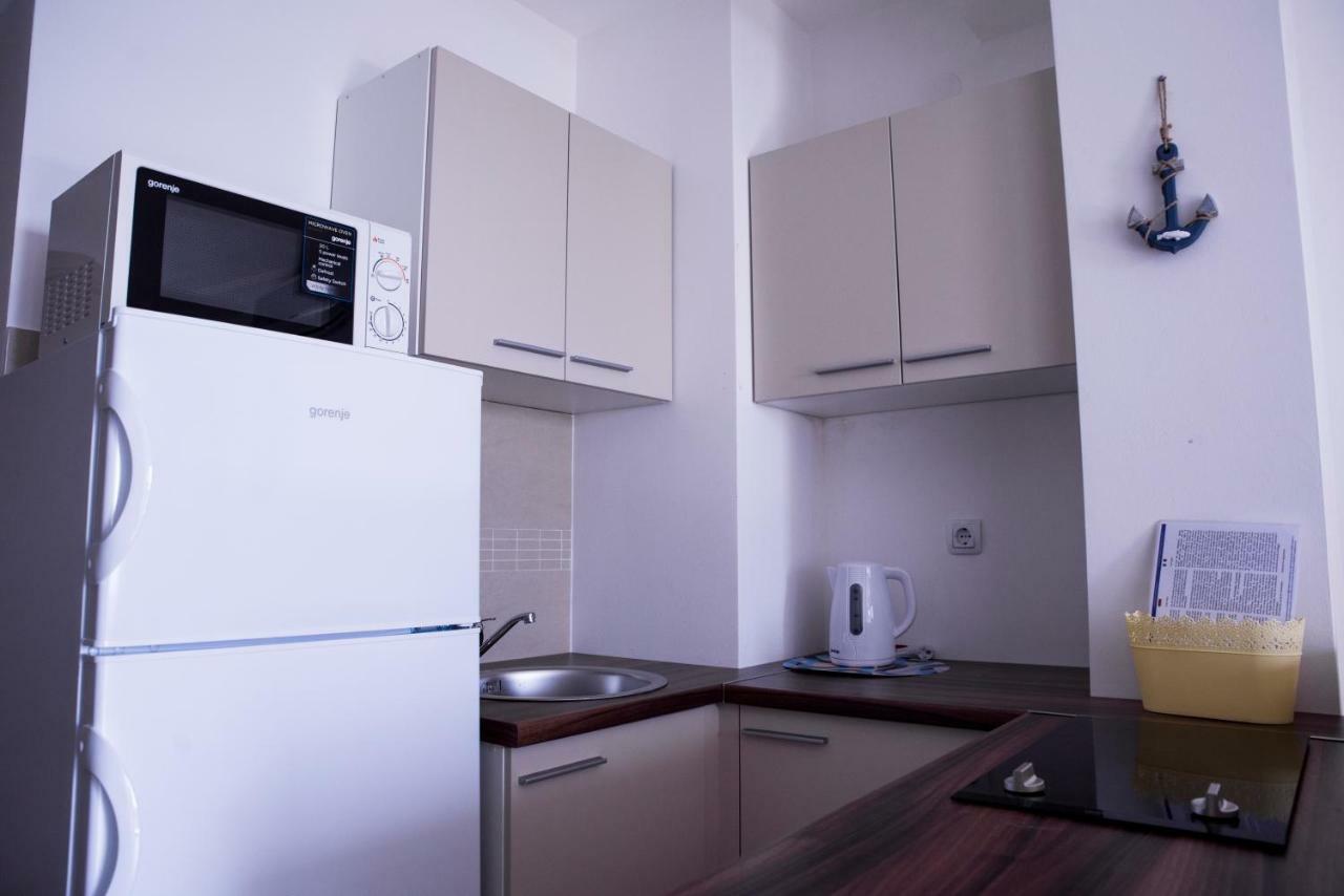 Apartments Svijet Mora 2 ปอฟเลียนา ภายนอก รูปภาพ